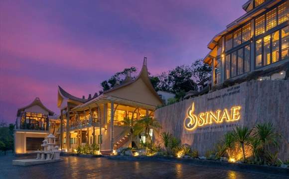 Sinae Phuket Luxury Hotel