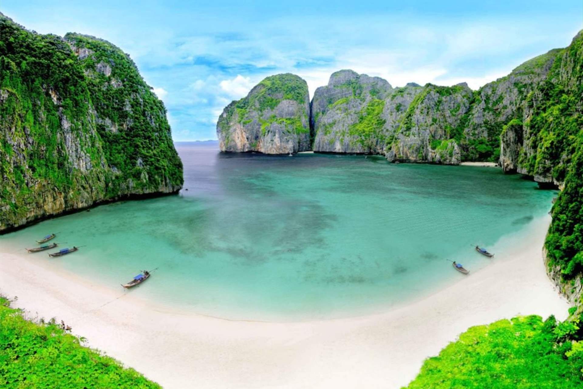 خليج مايا Maya Bay